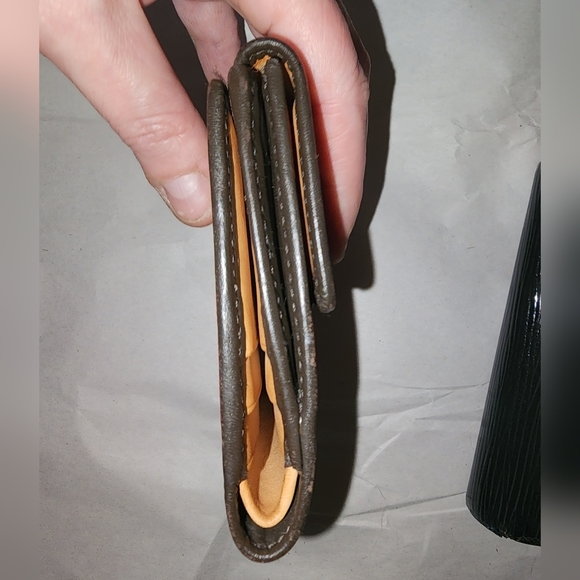 Guc little red coach wallet see pics - Picture 7 of 11